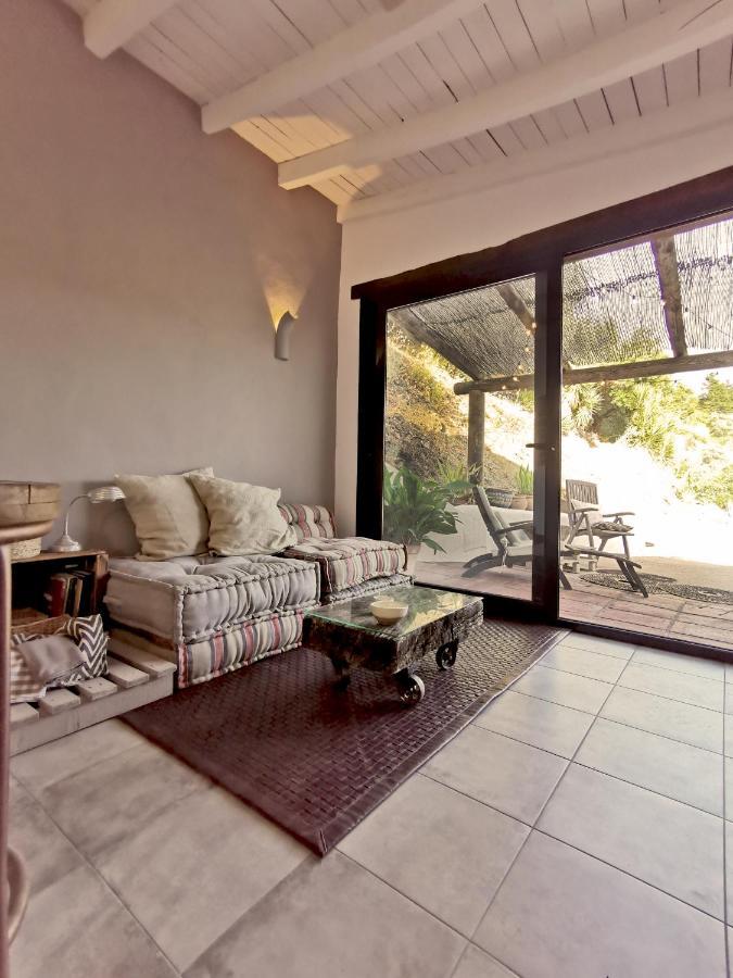 Naturaleza Y Arte En La Casa Del Molino